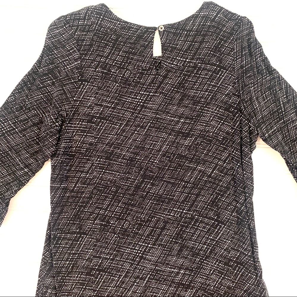 Metaphor Swing Dress Ruffle Bottom - Picture 10 of 12
